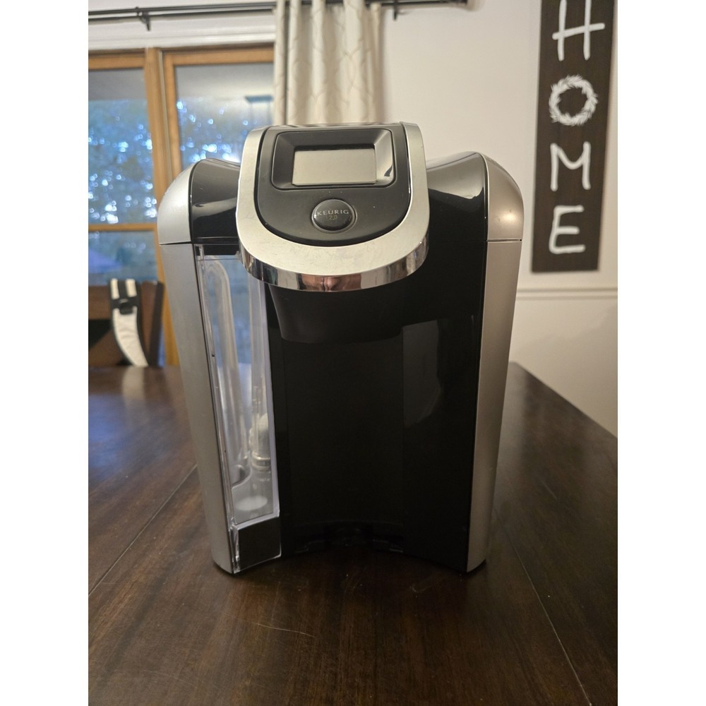 Keurig 2.0 Systeme D'Infusion Chaud.  K2.0-400  Coffee Maker Black Silver.(USED)